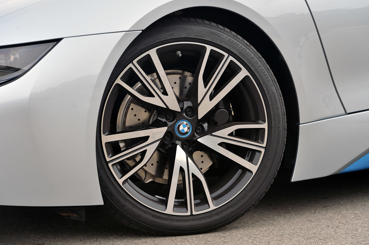 2015 BMW i8 Wheels